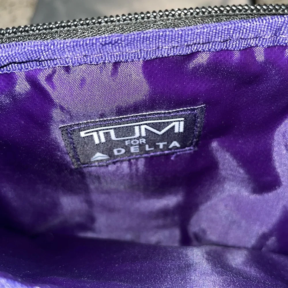 TUMI for Delta Cosmetic/ Toiletries Bag